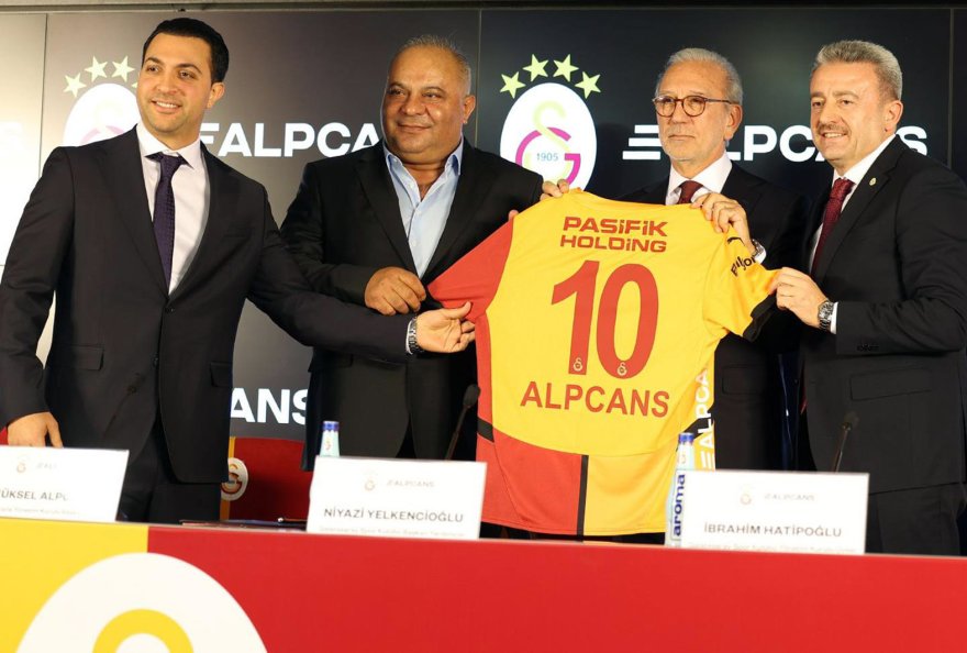 galatasaray-alpcan-2.jpg