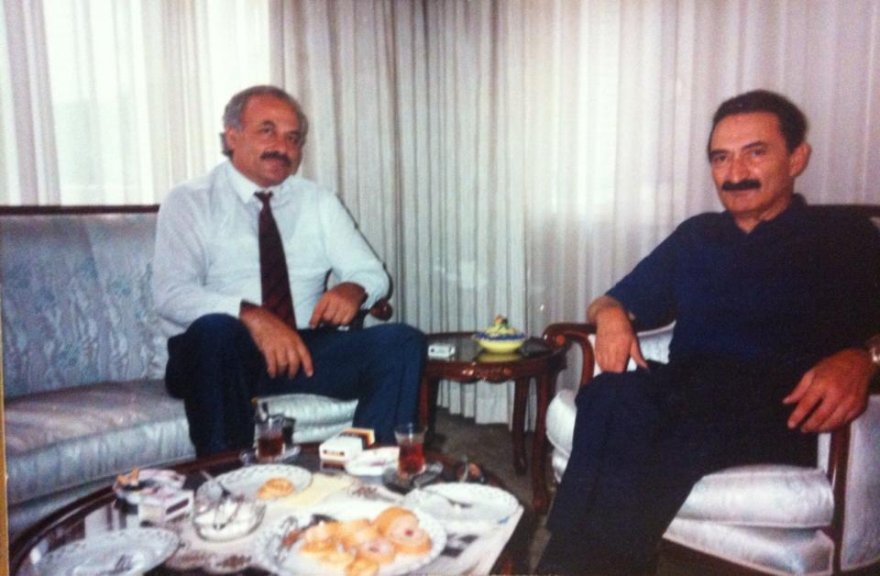 sayfa-17-ergun-vehbinin-16-temmuz-1991de-suadiye-istanbulda-bulent-ecevitle-gorusmesi-foto-turgut-vehbinin-arsivinden.jpg